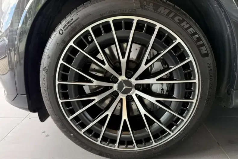 Mercedes-Benz GLC 43 AMG (Clasa GLC) din 2025 cu 10.000 km - oferta MER244857 - foto 29
