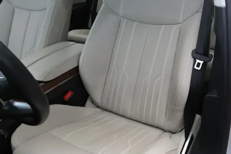 Audi A8 din 2023 cu 51.450 km - oferta AUD244861 - foto 8