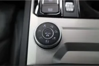 Volkswagen Touareg din 2023 cu 56.570 km - oferta VOL244863 - foto 18