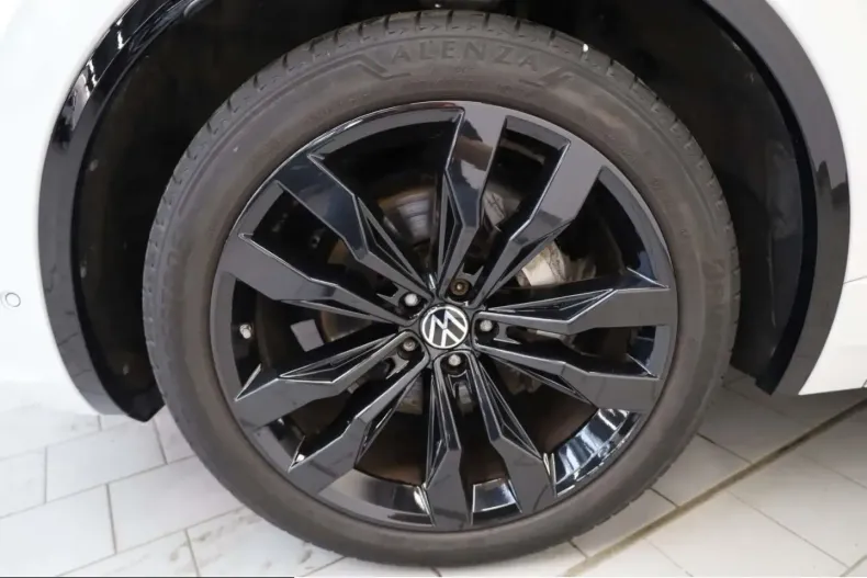 Volkswagen Touareg din 2023 cu 56.570 km - oferta VOL244863 - foto 21