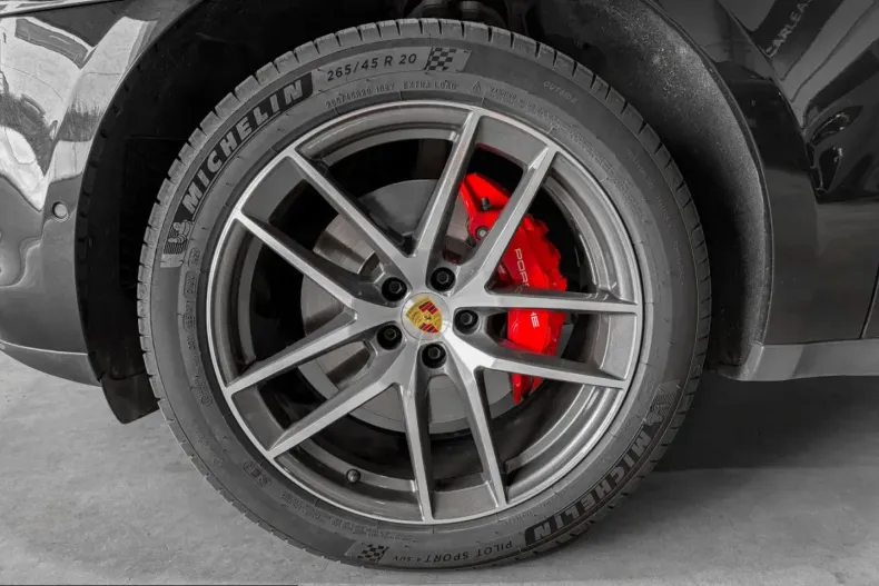 Porsche Macan din 2023 cu 59.900 km - oferta POR244867 - foto 24