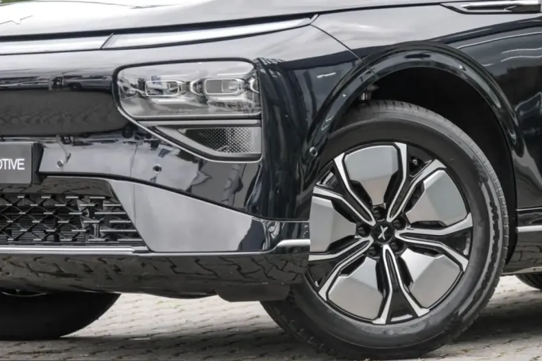 XPENG G9 din 2025 cu 9.900 km - oferta XPE244869 - foto 14
