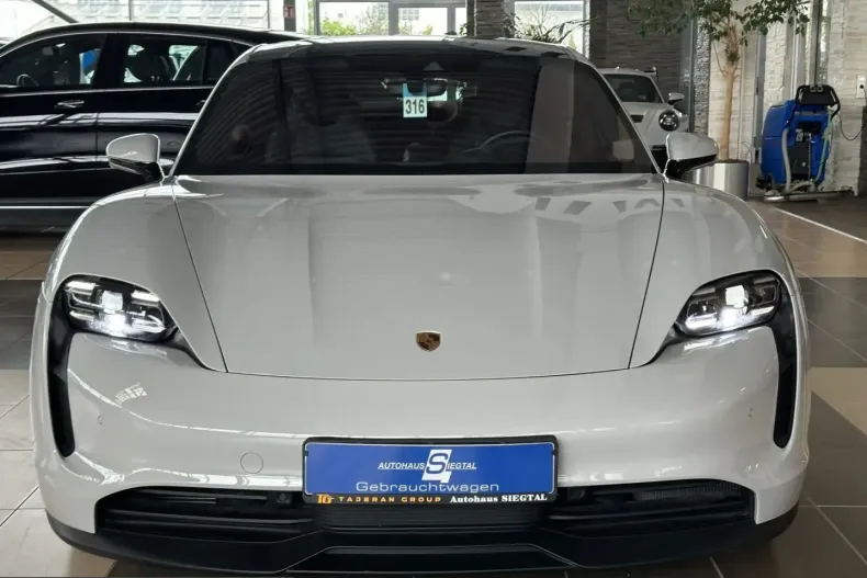 Porsche Taycan din 2024 cu 17.386 km - oferta POR244870 - foto 2