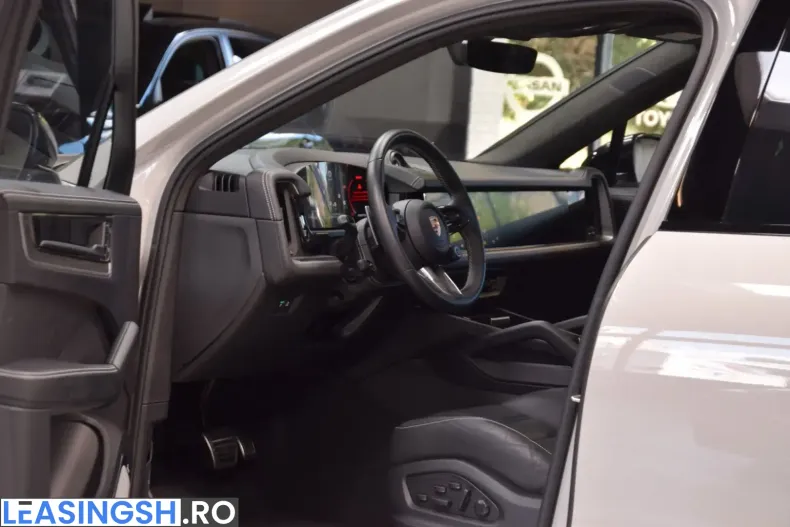 Porsche Cayenne din 2024 cu 42.795 km - oferta POR244875 - foto 8