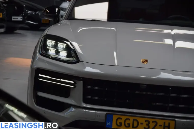 Porsche Cayenne din 2024 cu 42.795 km - oferta POR244875 - foto 19