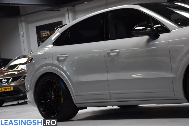 Porsche Cayenne din 2024 cu 42.795 km - oferta POR244875 - foto 28