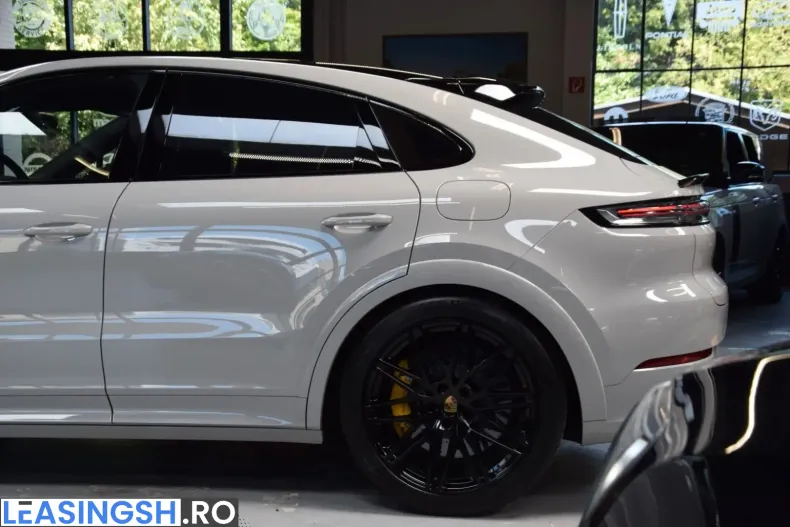 Porsche Cayenne din 2024 cu 42.795 km - oferta POR244875 - foto 40