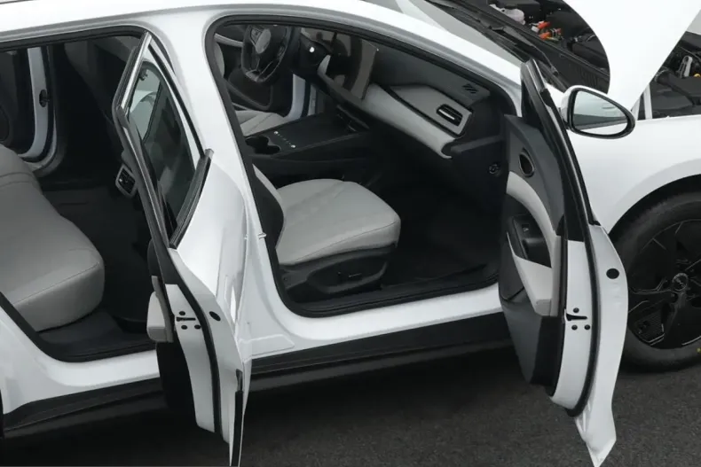 BYD Seal 6 din 2025 cu 5.000 km - oferta BYD244876 - foto 12
