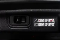 Mercedes-Benz C 300 (Clasa C) din 2022 cu 74.760 km - oferta MER244888 - foto 18