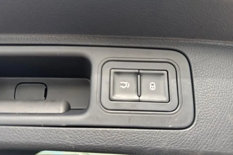 BYD Seal U din 2025 cu 20.476 km - oferta BYD244889 - foto 13