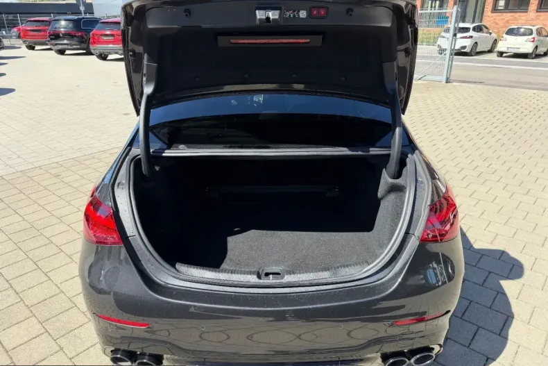 Mercedes-Benz C 43 AMG (Clasa C) din 2024 cu 25.500 km - oferta MER244892 - foto 9