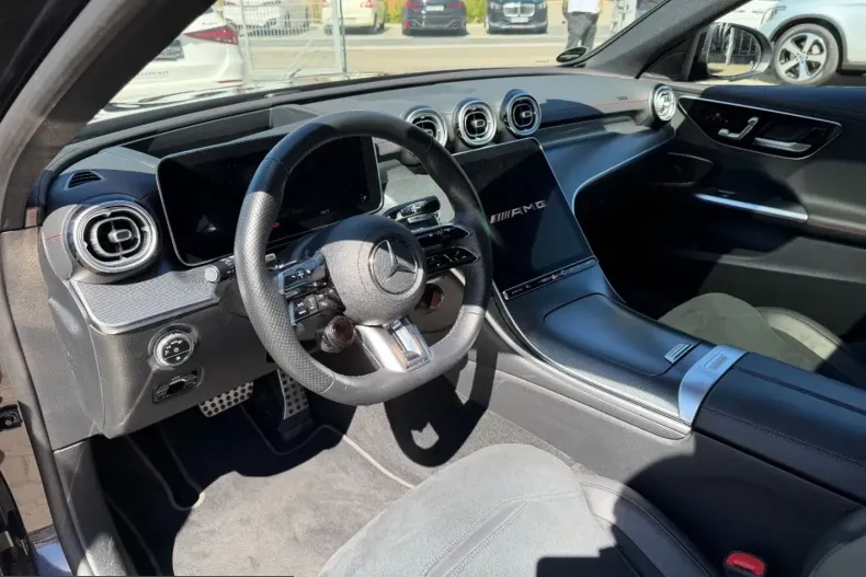 Mercedes-Benz C 43 AMG (Clasa C) din 2024 cu 25.500 km - oferta MER244892 - foto 11
