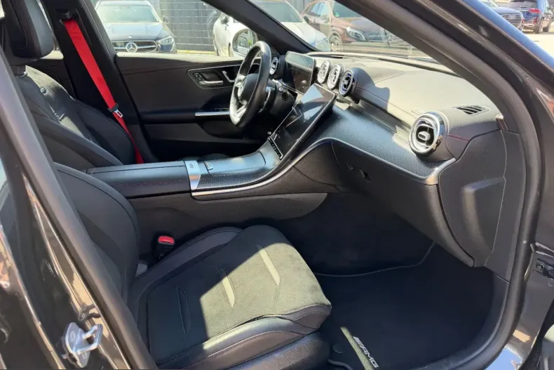 Mercedes-Benz C 43 AMG (Clasa C) din 2024 cu 25.500 km - oferta MER244892 - foto 17