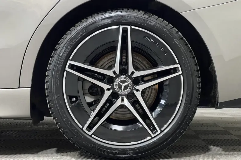Mercedes-Benz C 300 (Clasa C) din 2024 cu 31.253 km - oferta MER244893 - foto 15