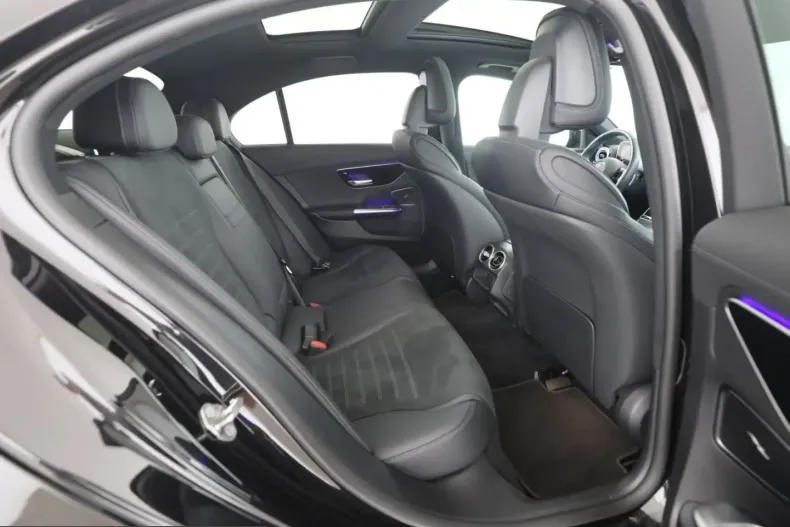 Mercedes-Benz C 300 (Clasa C) din 2023 cu 50.600 km - oferta MER244895 - foto 15