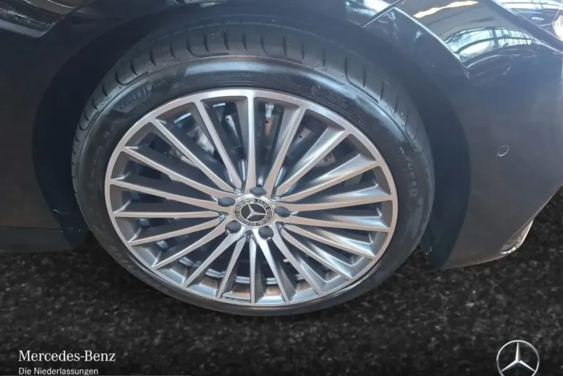 Mercedes-Benz C 300 (Clasa C) din 2024 cu 20.897 km - oferta MER244897 - foto 6