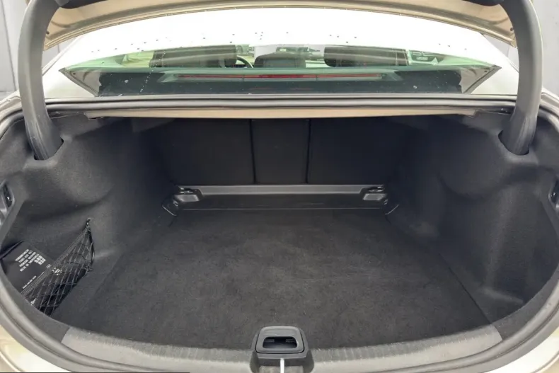 Mercedes-Benz C 300 (Clasa C) din 2023 cu 80.000 km - oferta MER244900 - foto 17