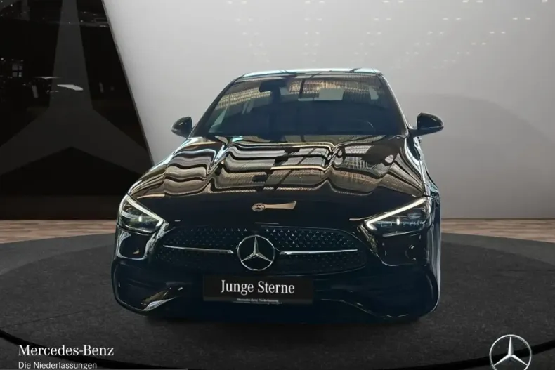 Mercedes-Benz C 300 (Clasa C) din 2024 cu 22.262 km - oferta MER244901 - foto 3