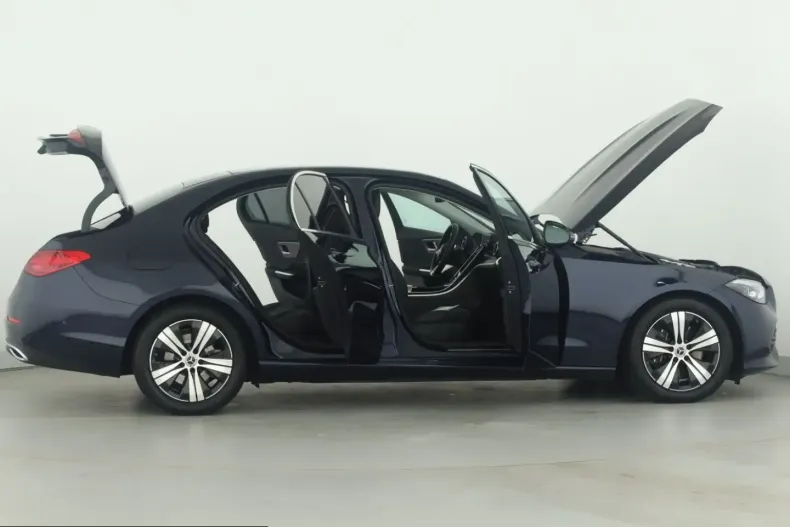 Mercedes-Benz C 300 (Clasa C) din 2022 cu 39.176 km - oferta MER244902 - foto 8