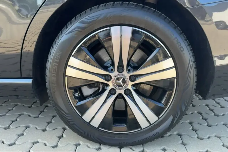 Mercedes-Benz C 300 (Clasa C) din 2024 cu 24.194 km - oferta MER244904 - foto 5