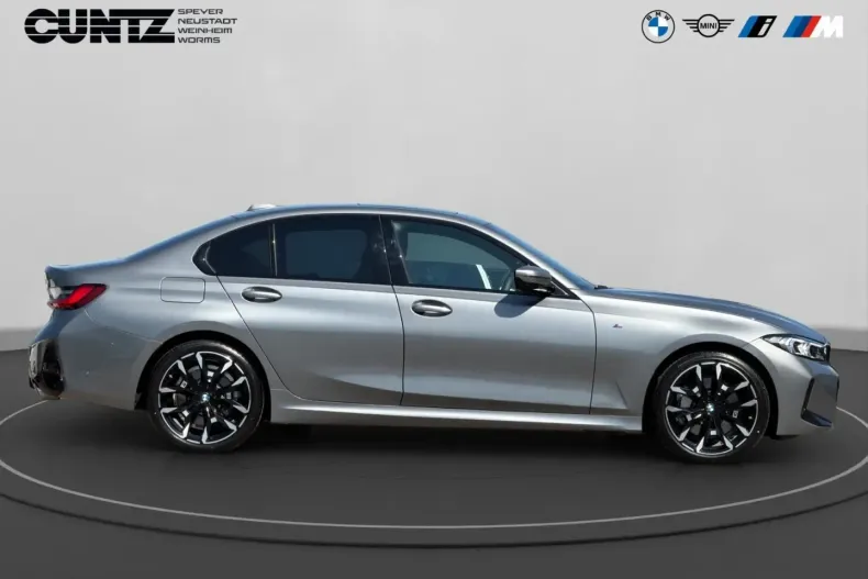 BMW 330 (Seria 3) din 2025 cu 10.076 km - oferta BMW244906 - foto 4