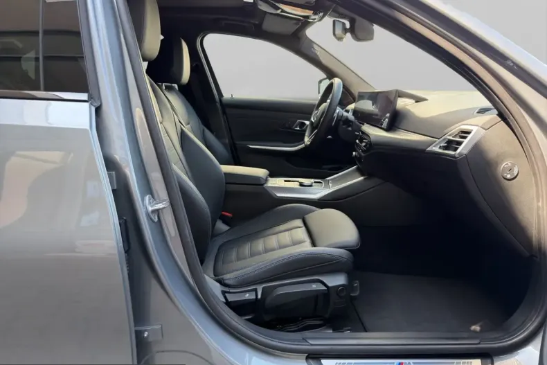 BMW 330 (Seria 3) din 2025 cu 10.076 km - oferta BMW244906 - foto 28