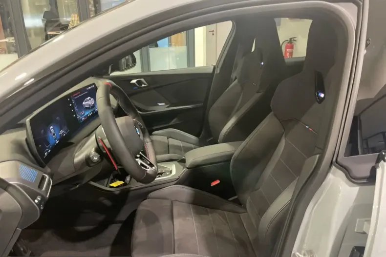 BMW M235 (Seria 2) din 2025 cu 10.600 km - oferta BMW244910 - foto 5