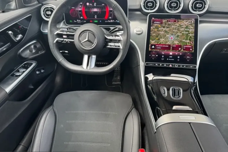 Mercedes-Benz C 300 (Clasa C) din 2025 cu 15.700 km - oferta MER244913 - foto 12