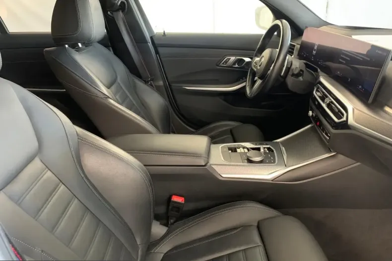 BMW 330 (Seria 3) din 2023 cu 47.100 km - oferta BMW244914 - foto 3