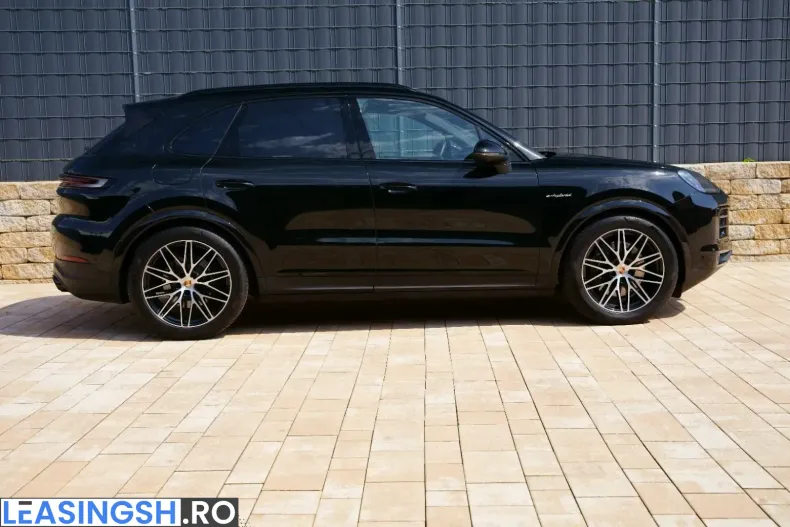 Porsche Cayenne din 2025 cu 18.999 km - oferta POR244918 - foto 5