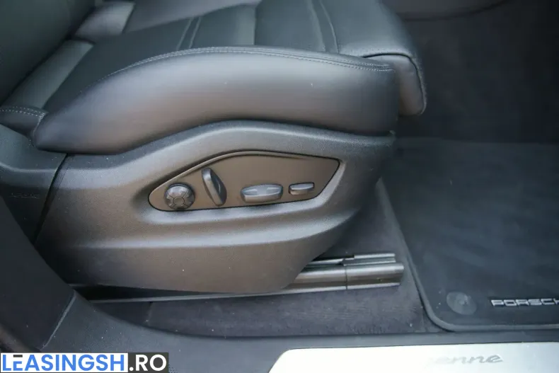 Porsche Cayenne din 2025 cu 18.999 km - oferta POR244918 - foto 15