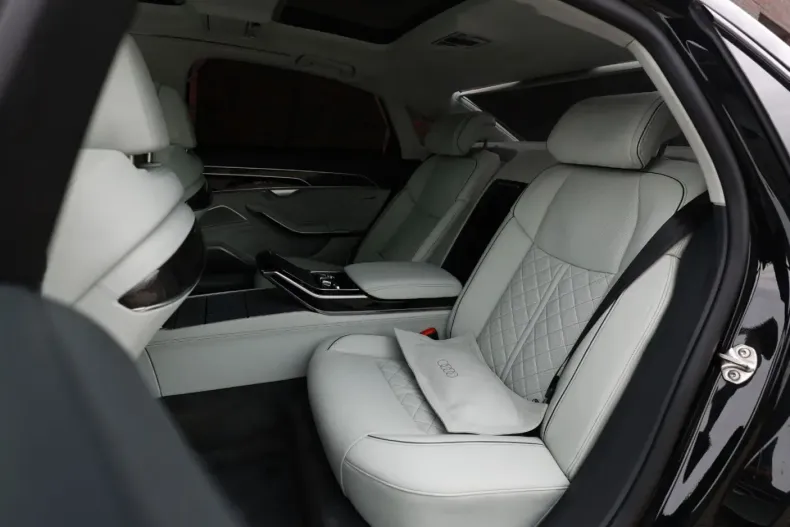 Audi A8 din 2024 cu 58.560 km - oferta AUD244919 - foto 5