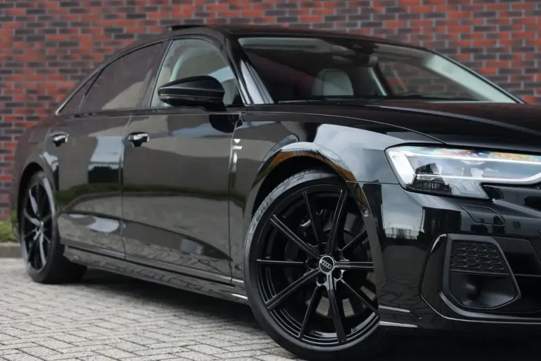 Audi A8 din 2024 cu 58.560 km - oferta AUD244919 - foto 8