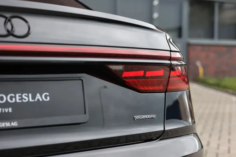 Audi A8 din 2024 cu 58.560 km - oferta AUD244919 - foto 13