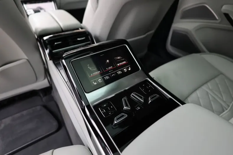 Audi A8 din 2024 cu 58.560 km - oferta AUD244919 - foto 31