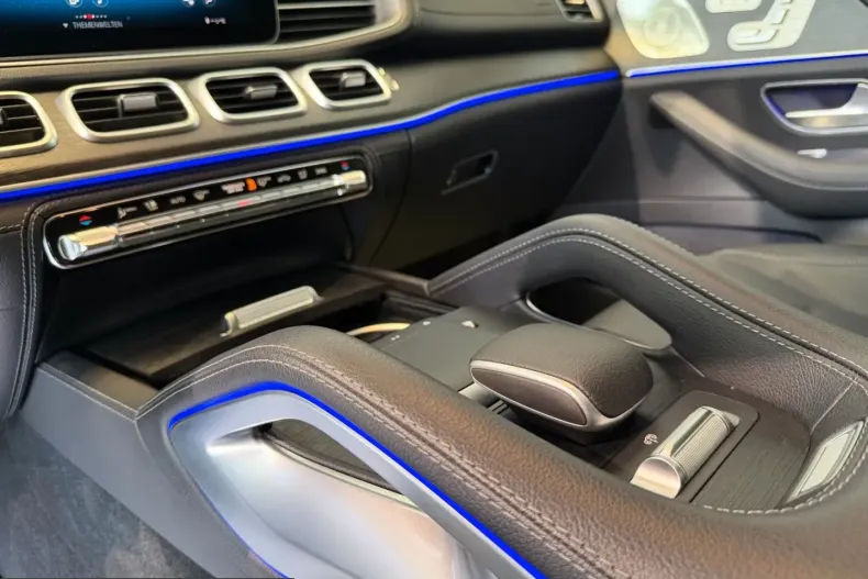 Mercedes-Benz GLE 400 (Clasa GLE) din 2024 cu 23.000 km - oferta MER244921 - foto 19