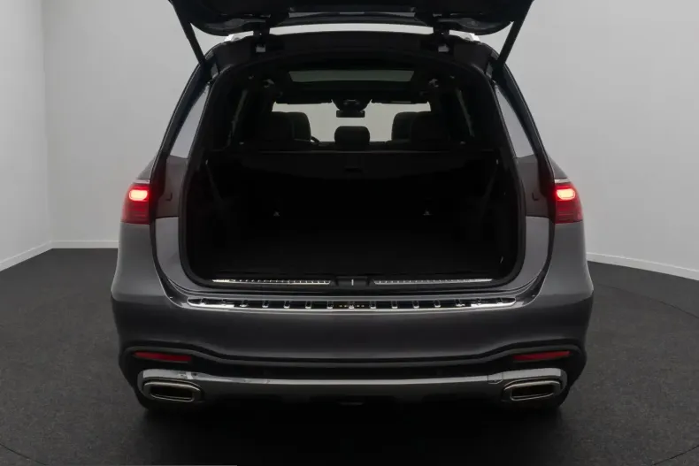 Mercedes-Benz GLS 580 (Clasa GLS) din 2024 cu 23.500 km - oferta MER244932 - foto 9