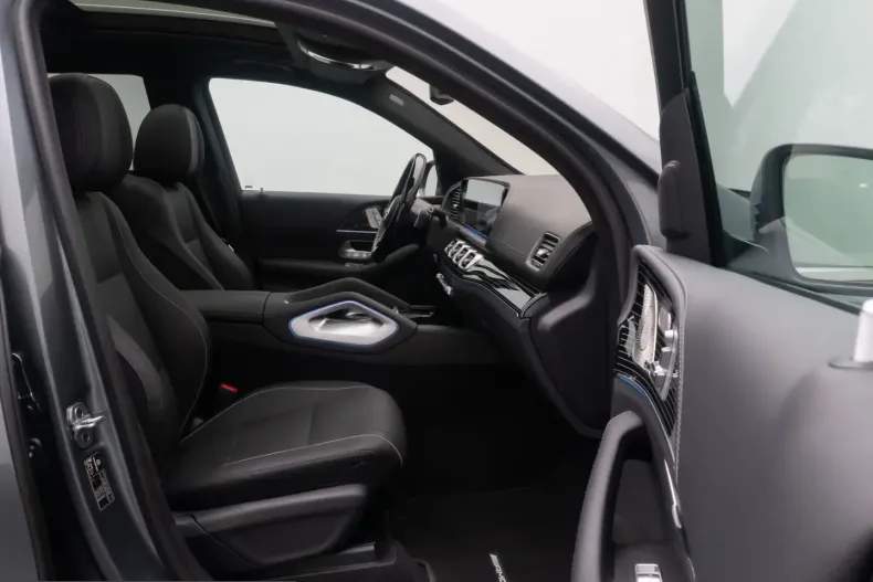 Mercedes-Benz GLS 580 (Clasa GLS) din 2024 cu 23.500 km - oferta MER244932 - foto 17