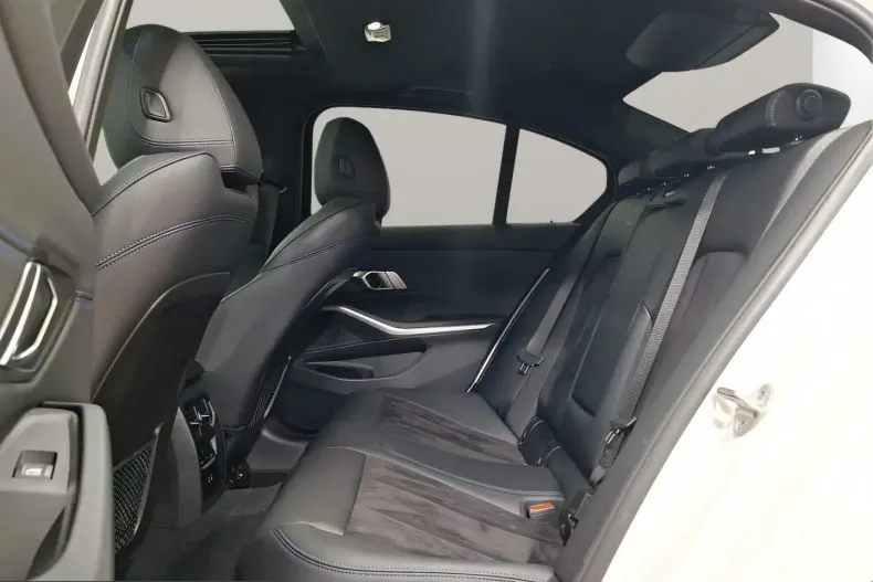 BMW 330 (Seria 3) din 2023 cu 72.289 km - oferta BMW244935 - foto 6