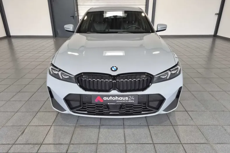 BMW 330 (Seria 3) din 2023 cu 63.502 km - oferta BMW244937 - foto 2