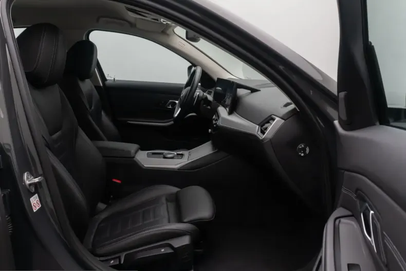 BMW 330 (Seria 3) din 2022 cu 72.563 km - oferta BMW244939 - foto 23