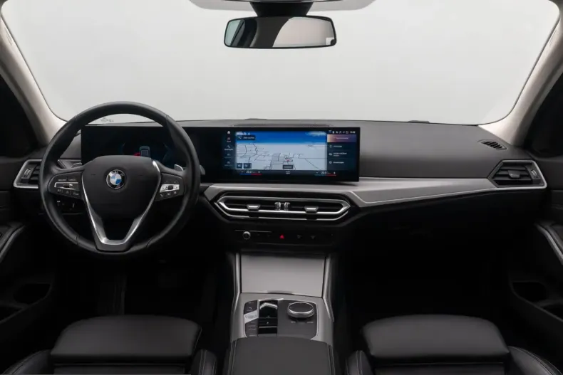 BMW 330 (Seria 3) din 2022 cu 72.563 km - oferta BMW244939 - foto 38