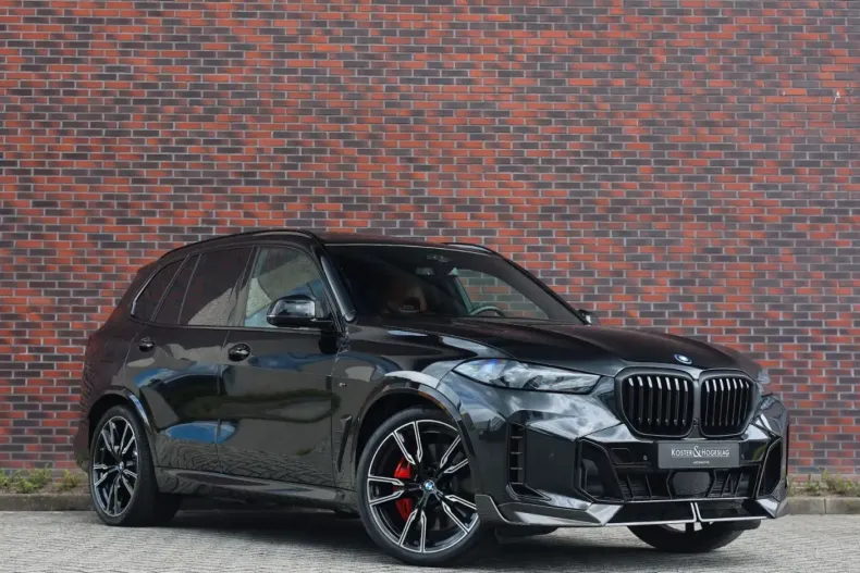 BMW X5 (Seria X) din 2025 cu 4.131 km - oferta BMW244948 - foto 1