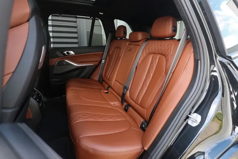 BMW X5 (Seria X) din 2025 cu 4.131 km - oferta BMW244948 - foto 33