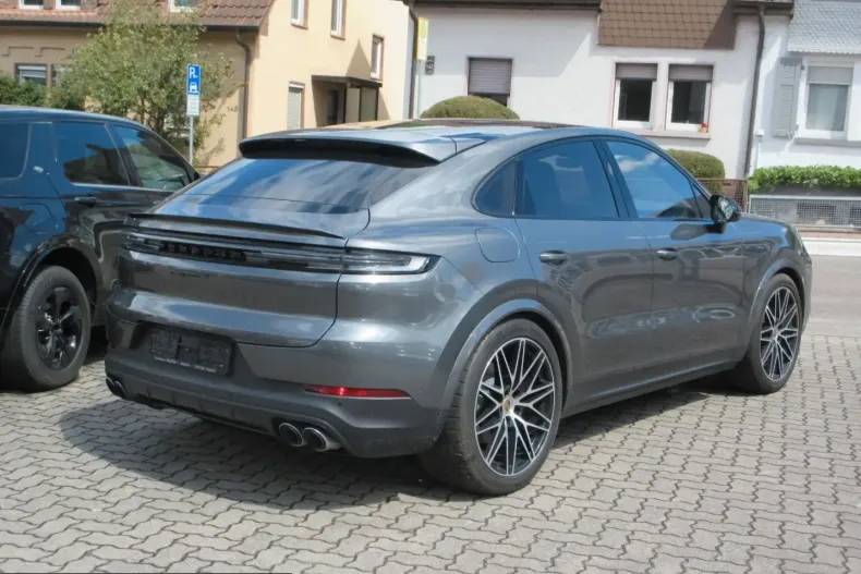 Porsche Cayenne din 2024 cu 19.200 km - oferta POR244958 - foto 5