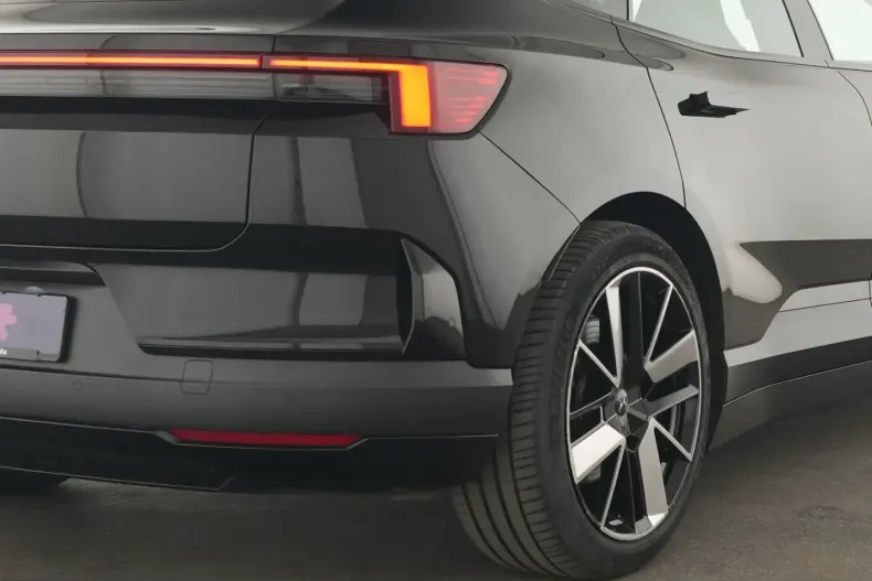 Polestar 4 din 2025 cu 35.240 km - oferta POL244965 - foto 13