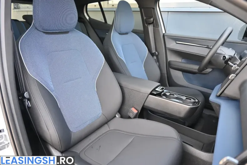 Volvo EX30 din 2025 cu 4.460 km - oferta VOL244974 - foto 16