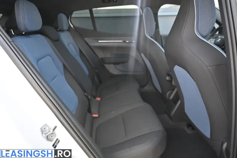 Volvo EX30 din 2025 cu 4.460 km - oferta VOL244974 - foto 17
