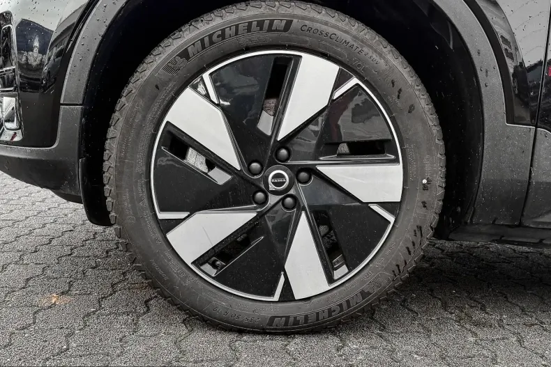 Volvo C40 din 2025 cu 22.000 km - oferta VOL244976 - foto 4