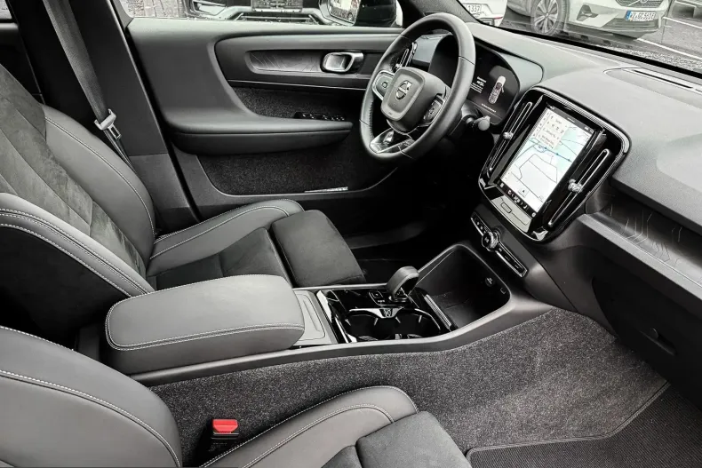 Volvo C40 din 2025 cu 22.000 km - oferta VOL244976 - foto 5